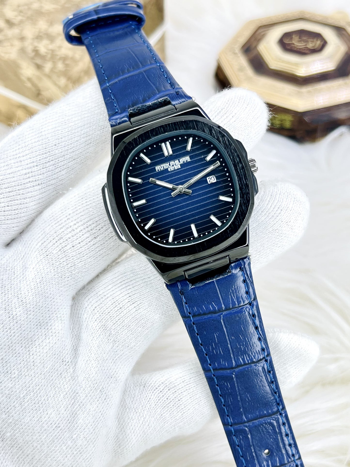 Steel Luxe Watch – Black Dial Leather Strap Timepiece