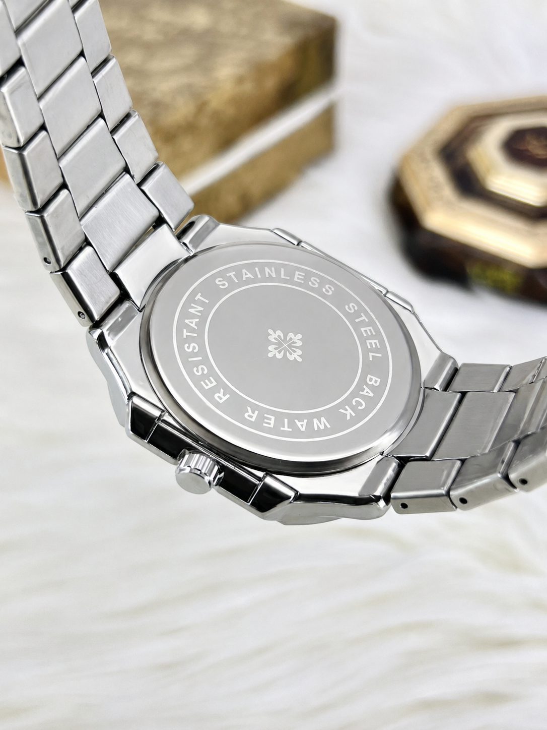 Luxury Watch – Nautilus-Inspired  Dial