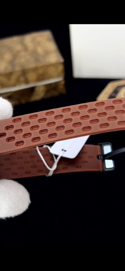 Fluted Bezel Rubber Strap