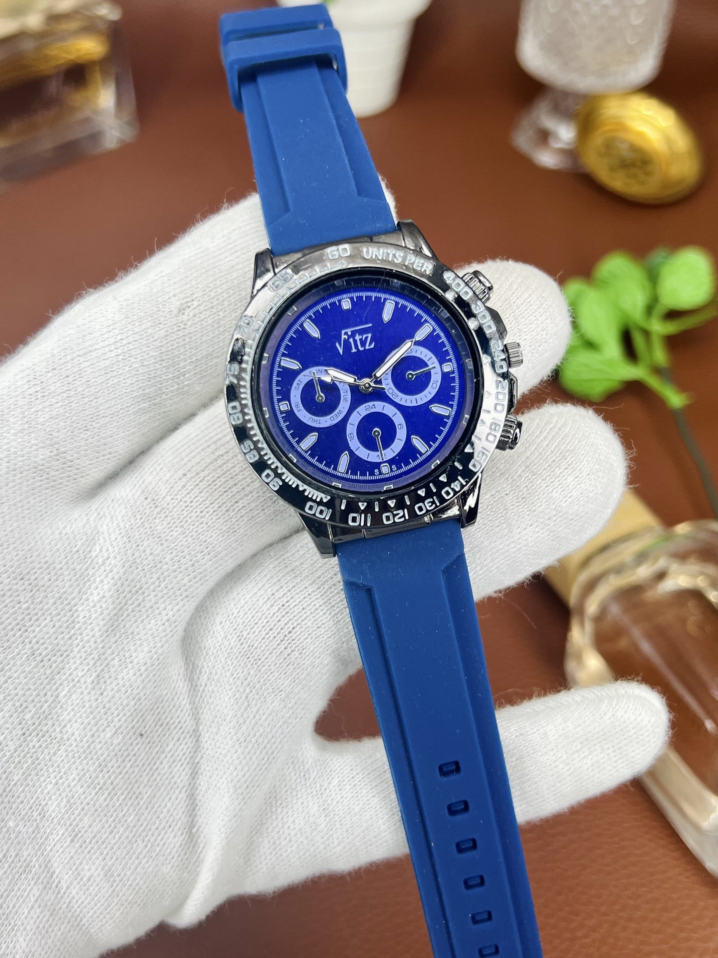 Men’s Sport Style Analog Watch with Multi-Dial Face & Silicone Strap