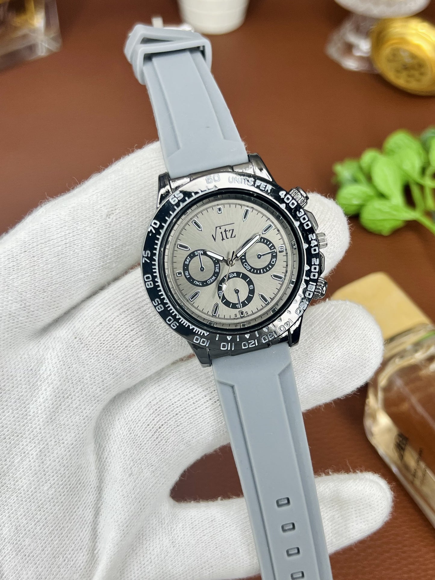 Men’s Sport Style Analog Watch with Multi-Dial Face & Silicone Strap